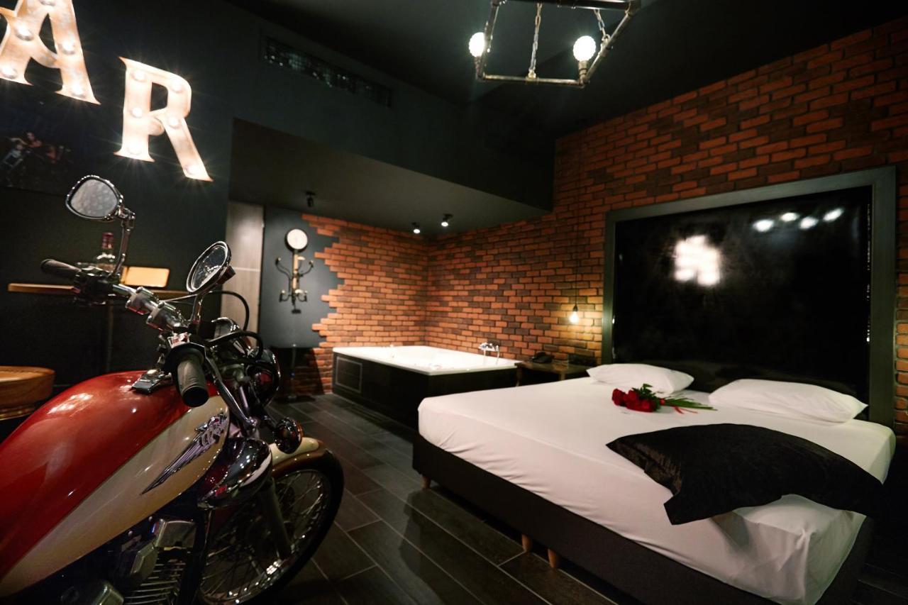 The Crystal Blue Xaidari Hotel Skaramangas Екстер'єр фото