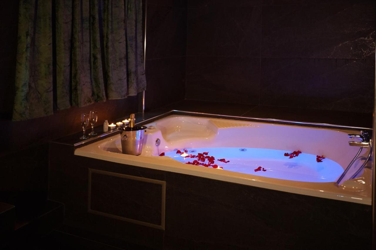 The Crystal Blue Xaidari Hotel Skaramangas Екстер'єр фото