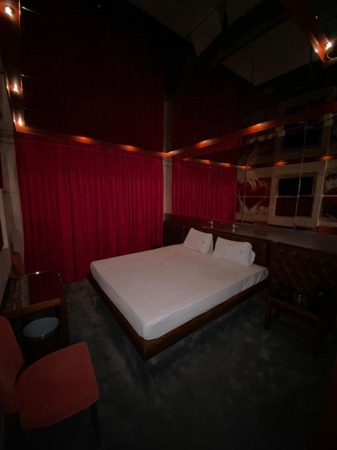 The Crystal Blue Xaidari Hotel Skaramangas Екстер'єр фото