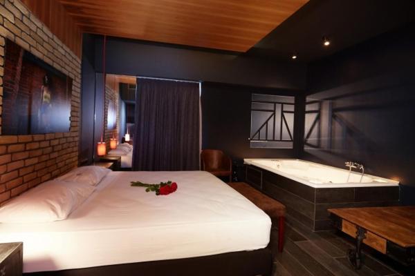 The Crystal Blue Xaidari Hotel Skaramangas Екстер'єр фото